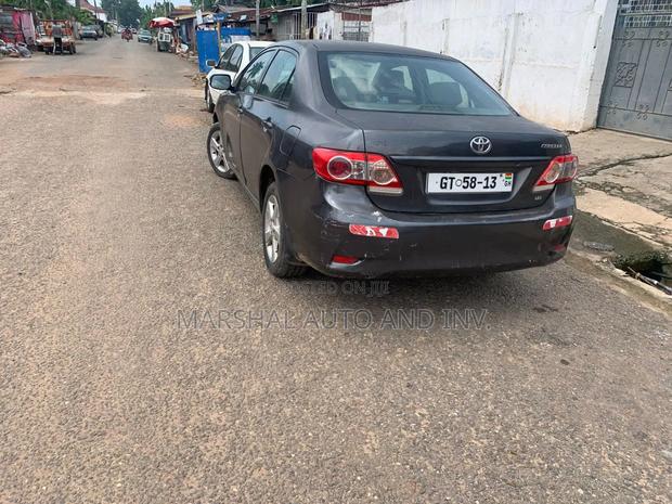 Toyota Corolla 2012 Gray