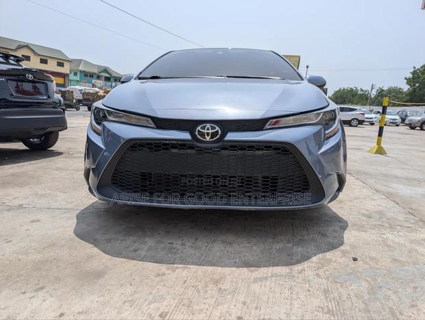 Toyota Corolla LE 2021 Blue
