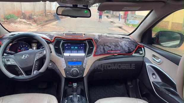 Hyundai Santa Fe Limited 4dr SUV AWD w/Saddle Interior (3.3L 6cyl 6A)