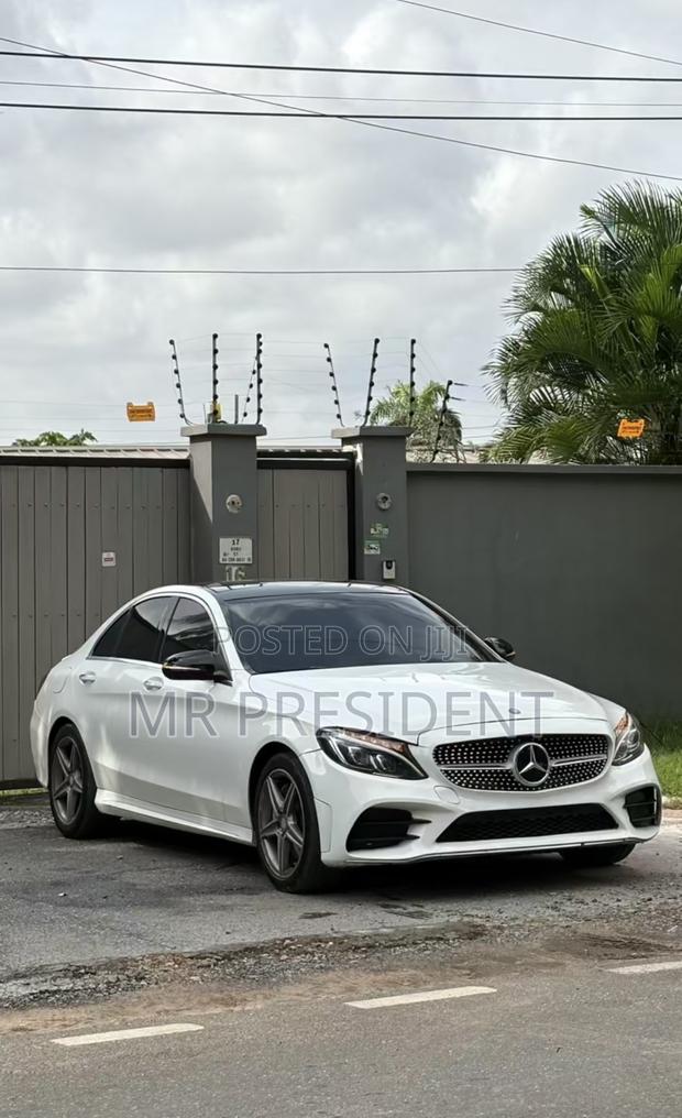 Mercedes-Benz C300 Sport 4Matic Sedan AWD (2.0L 4cyl 7A) 2017 White