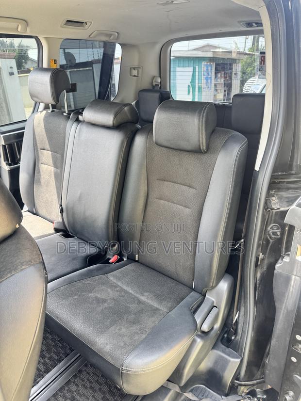 Toyota Voxy 2013 Black