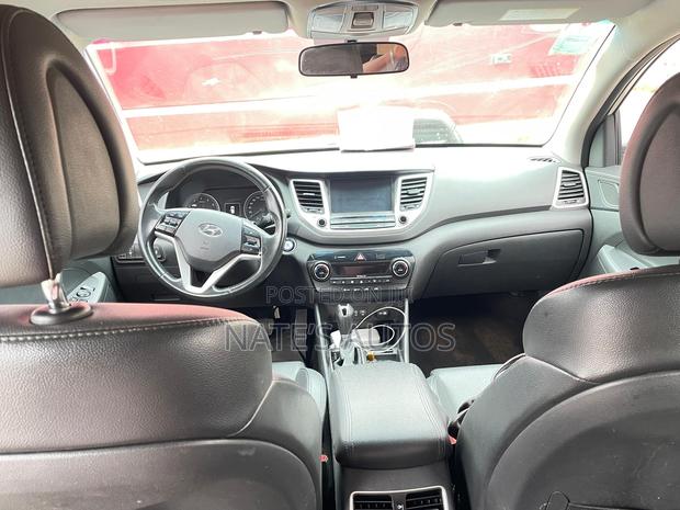Hyundai Tucson Value AWD 2017 White