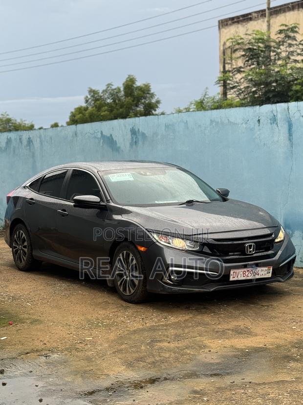 Honda Civic EX 4dr Sedan (2.0L 4cyl) 2017 Gray
