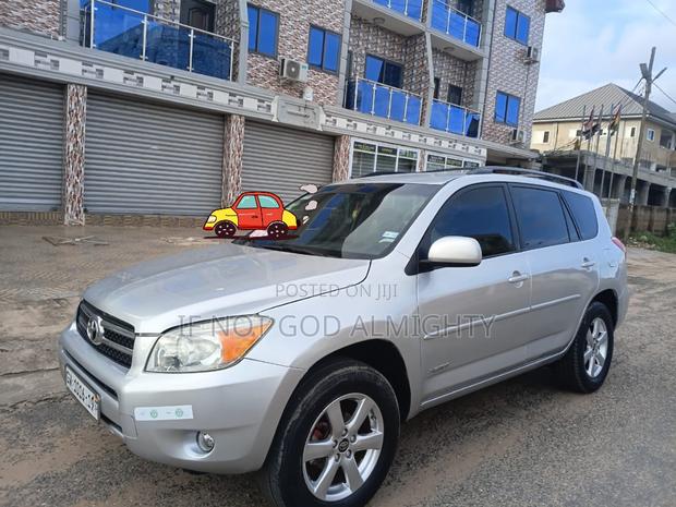 Toyota RAV4 2012 Silver