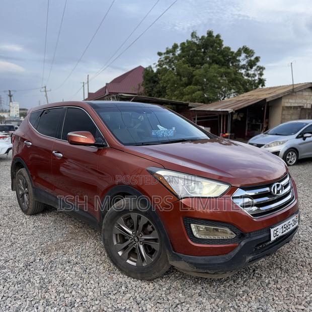Hyundai Santa Fe Limited 4dr SUV AWD 2015 Brown