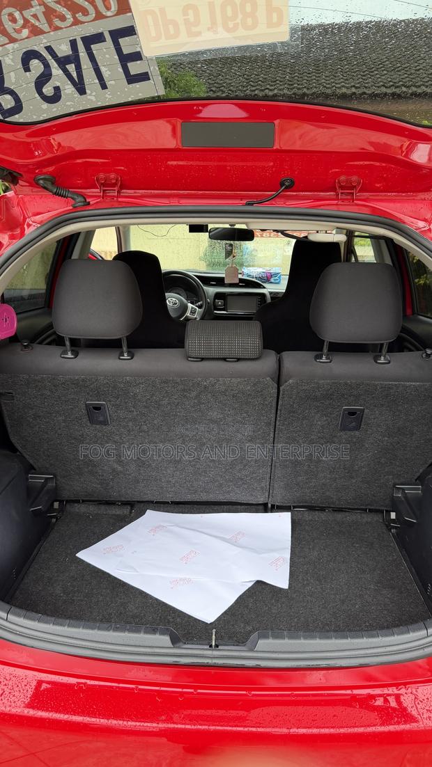 Toyota Vitz 1.5 FWD 5dr 2015 Red
