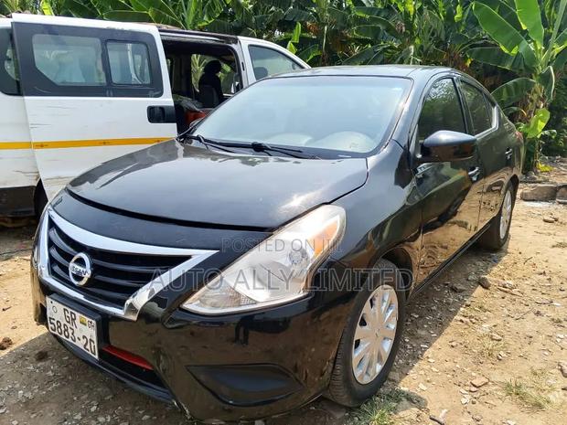 Nissan Versa 1.6 S Plus 4dr Sedan (1.6L 4cyl CVT) 2015 Black