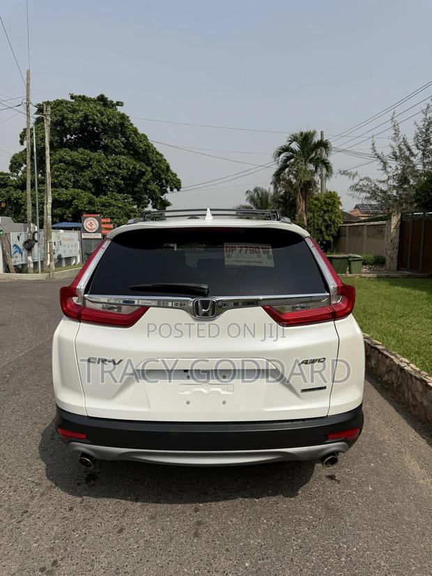Honda CR-V Touring AWD 2019 White