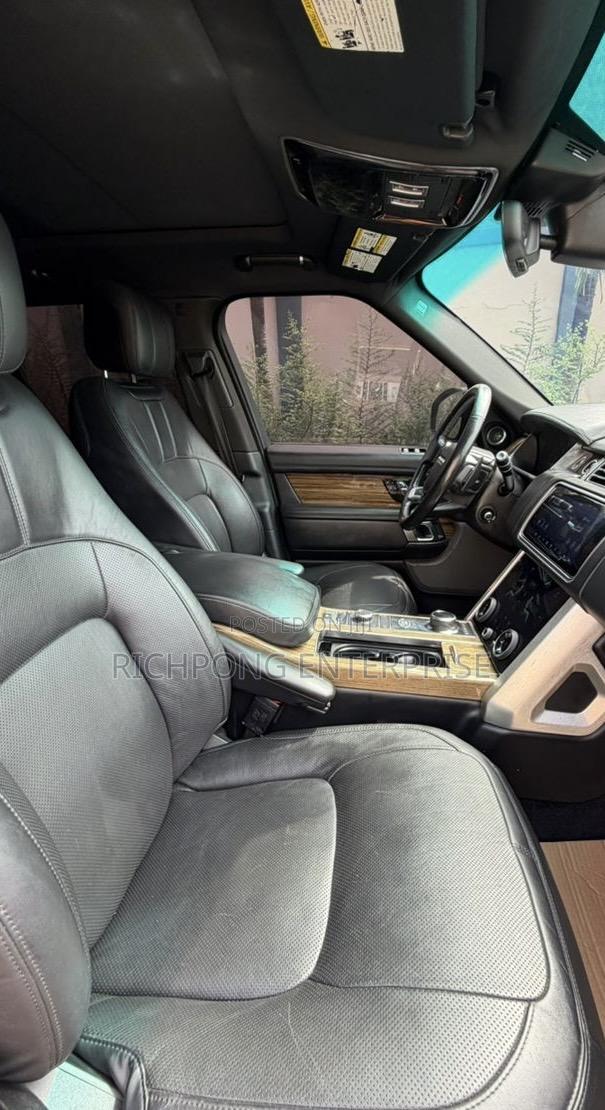 Land Rover Range Rover Vogue 2019 Black