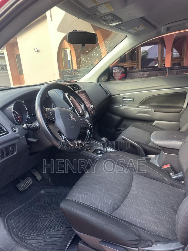 Mitsubishi Outlander 2.0 PHEV AWD 2021 Red