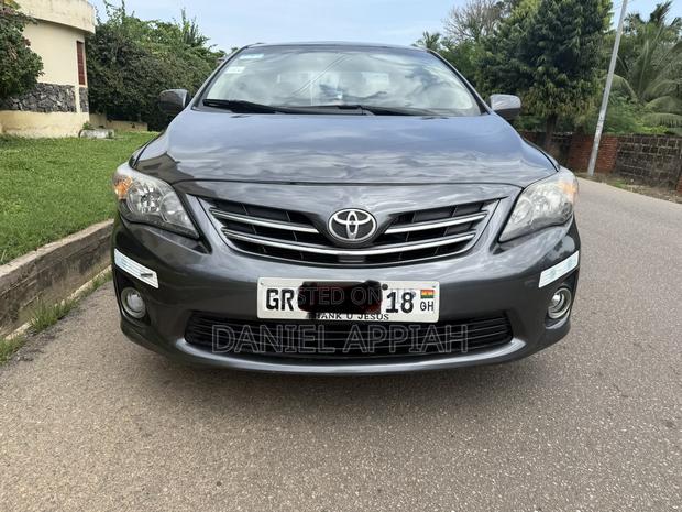Toyota Corolla 2013 Gray