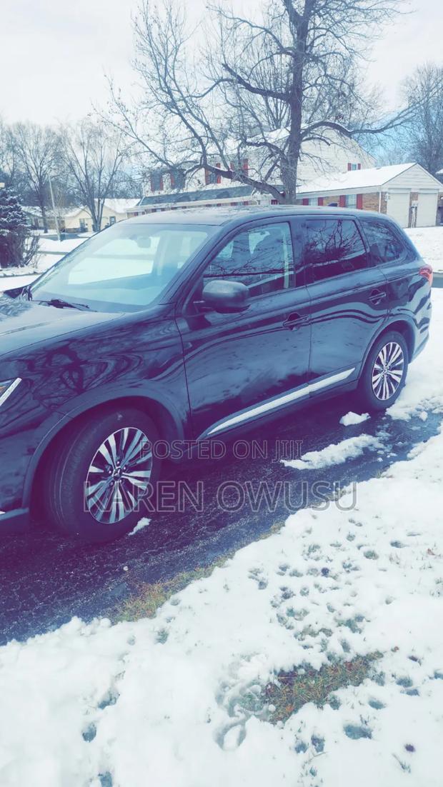 Mitsubishi Outlander SE FWD 2019 Black