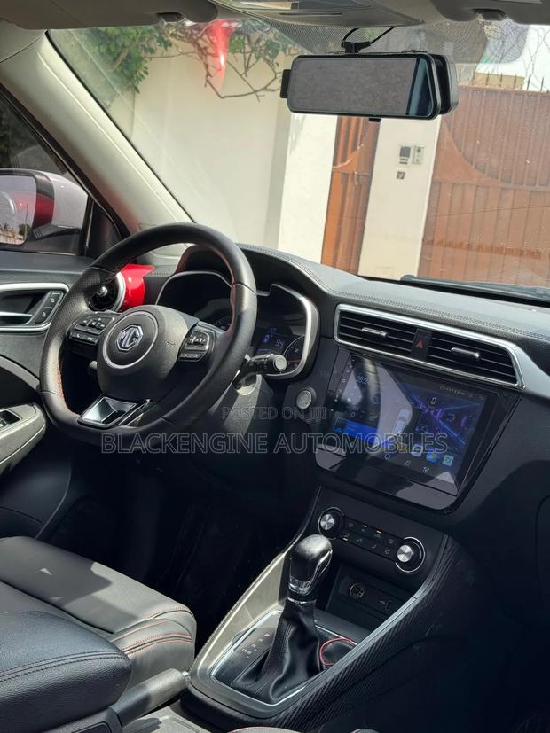 MG ZS 2017 White