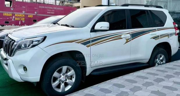 Toyota Land Cruiser Prado 2.7 2017 White