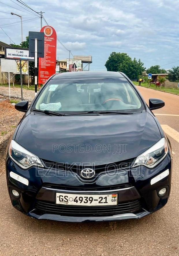 Toyota Corolla LE 4dr Sedan (1.8L 4cyl CVT) 2016 Black
