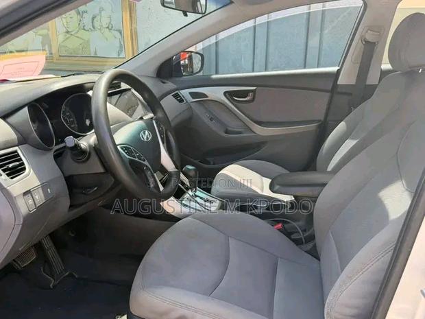 Hyundai Elantra 2013 Silver