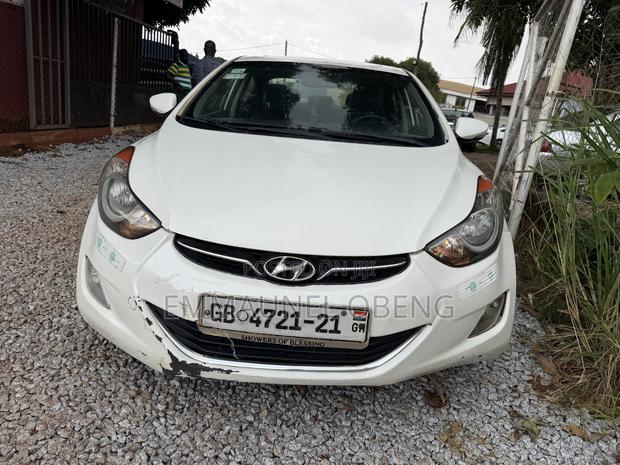Hyundai Elantra 2013 White