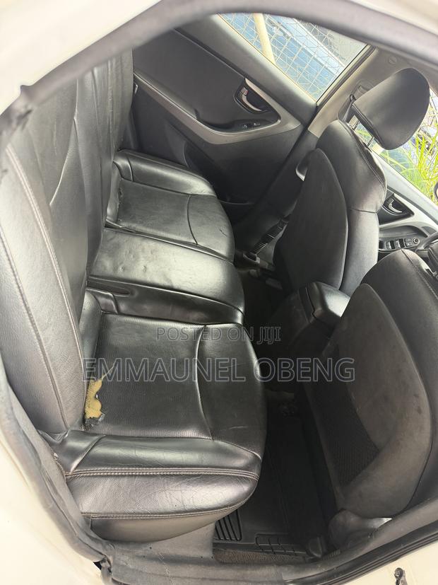 Hyundai Elantra 2013 White
