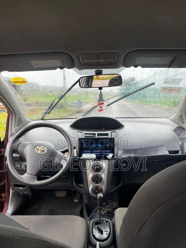 Toyota Vitz 2010 Brown