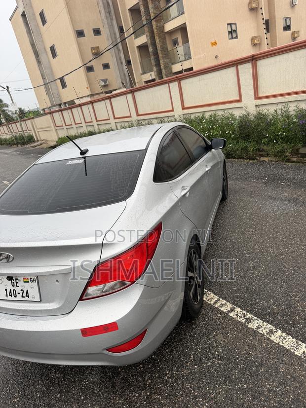 Hyundai Accent SE Sedan 2016 Silver