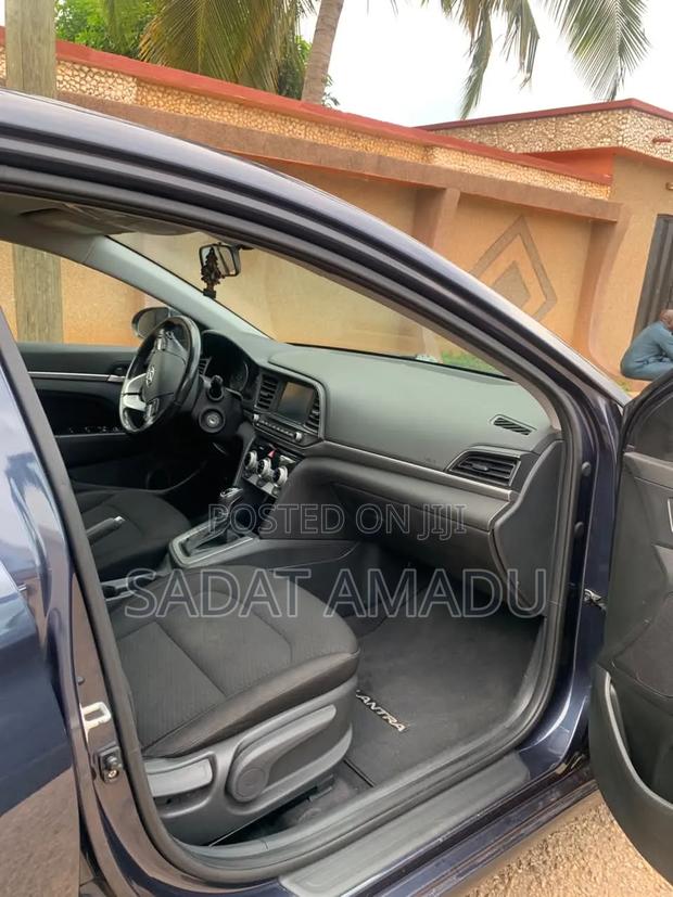 Hyundai Elantra 2020 Blue