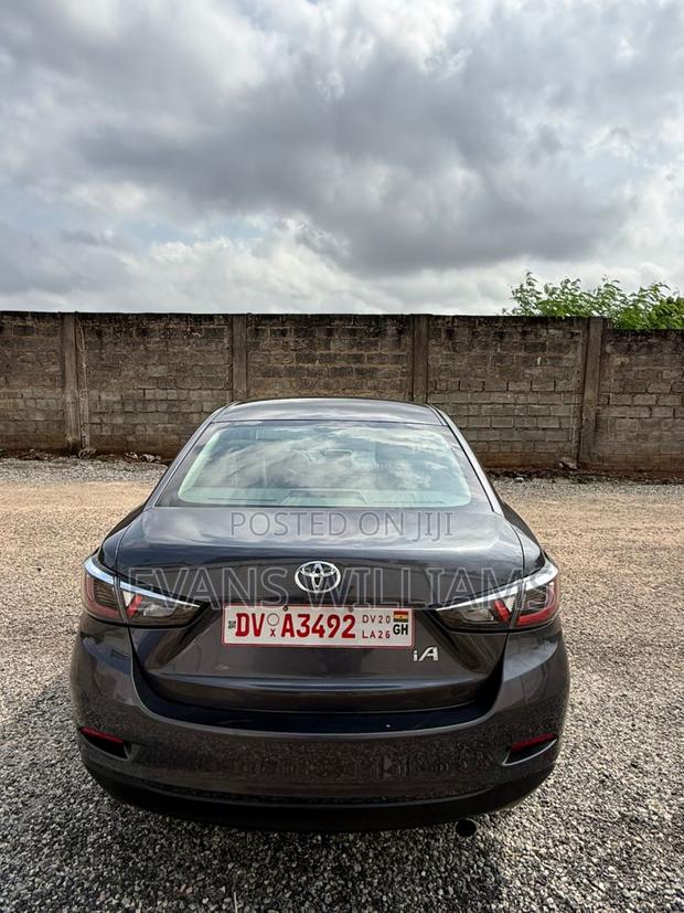Toyota Yaris iA 1.5 FWD 2018 Black