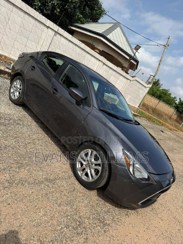 Toyota Yaris iA 1.5 FWD 2018 Black