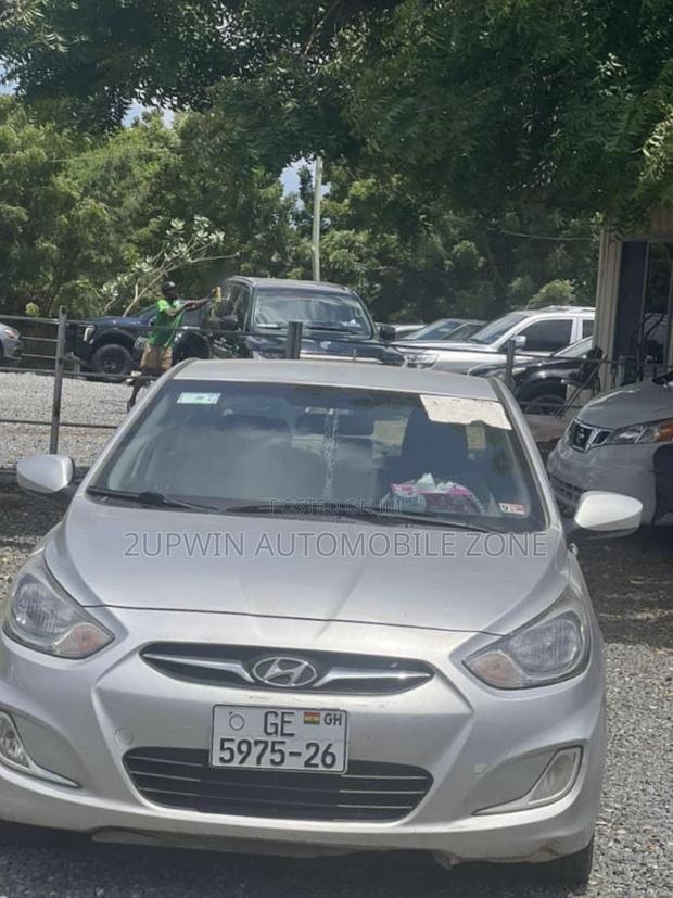 Hyundai Elantra 2013 Silver