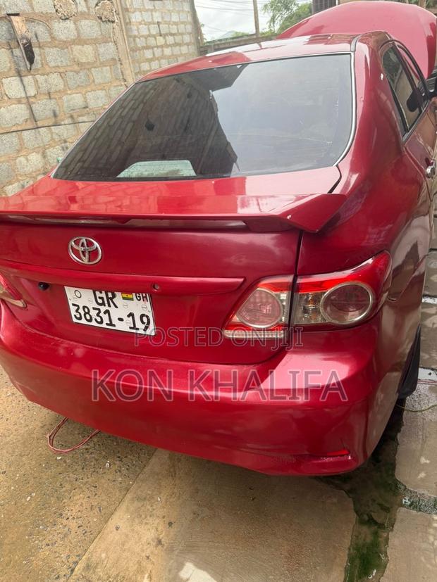 Toyota Corolla 2012 Red