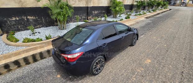 Toyota Corolla 2015 Blue