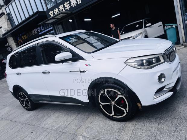 Car 2017 White