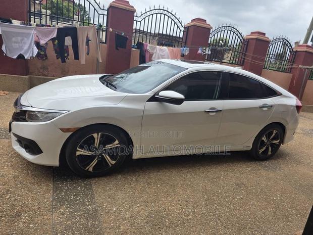 Honda Civic 2016 White