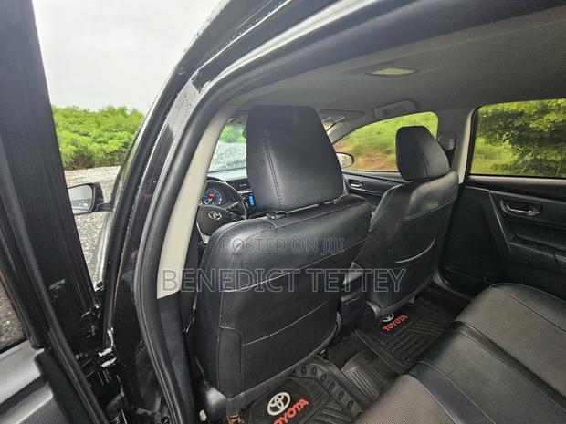 Toyota Corolla SE Special Edition 4dr Sedan (1.8L 4cyl CVT) 2017 Black