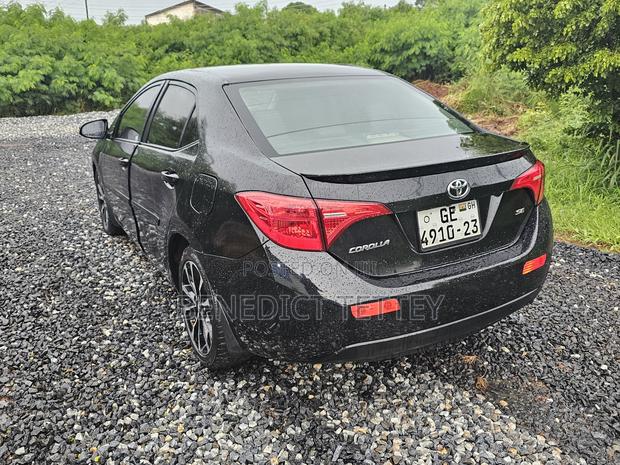 Toyota Corolla SE Special Edition 4dr Sedan (1.8L 4cyl CVT) 2017 Black