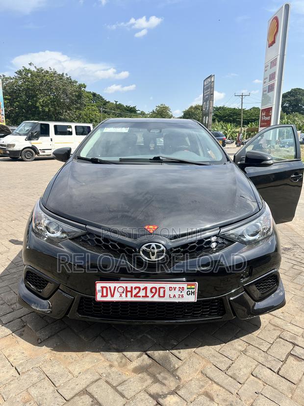 Toyota Corolla 2017 Black