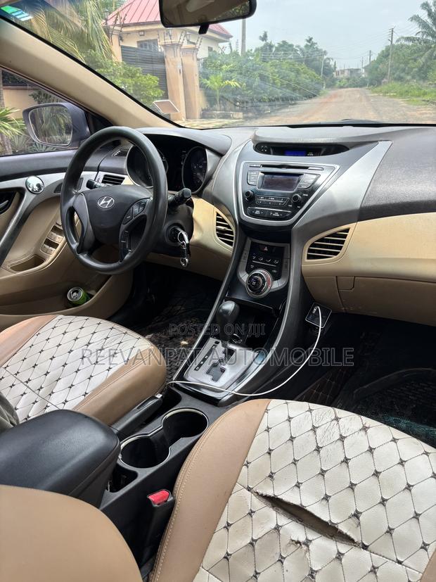 Hyundai Elantra 2013 Silver