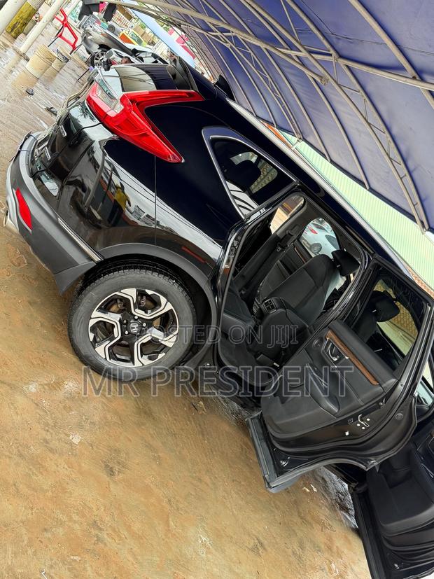 Honda CR-V Touring AWD 2019 Black