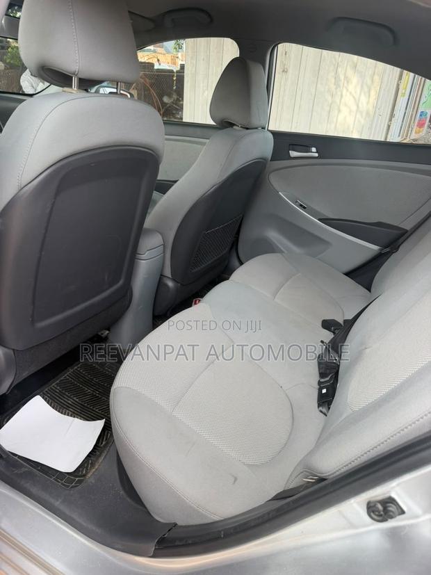Hyundai Accent 2014 Silver