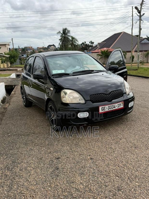 Toyota Yaris 2003 Black