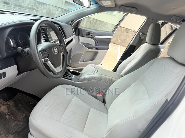Toyota Highlander 2019 White