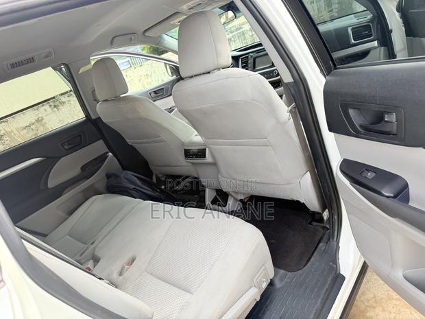 Toyota Highlander 2019 White