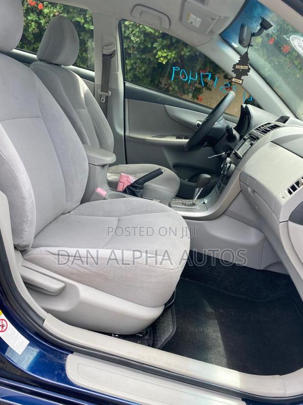 Toyota Corolla 2013 Blue