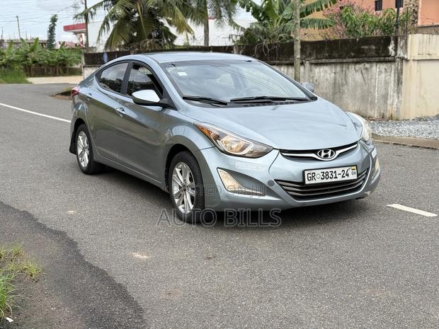 Hyundai Elantra SE Sedan FWD (1.8L 4cyl 6M) 2016