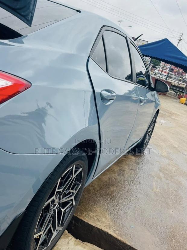 Toyota Corolla LE Eco 4dr Sedan (1.8L 4cyl CVT) 2016 Blue