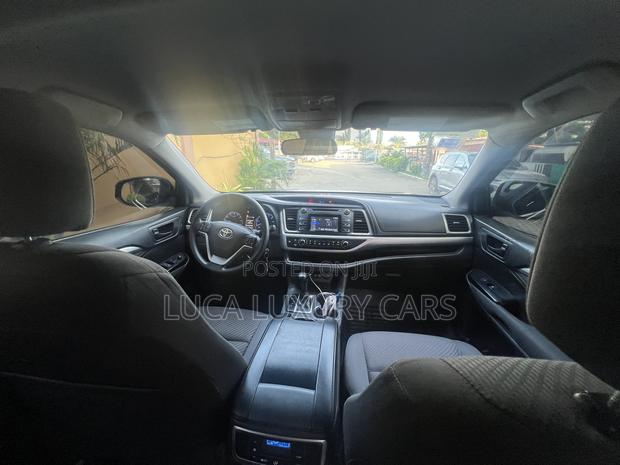 Toyota Highlander 2018 Gray