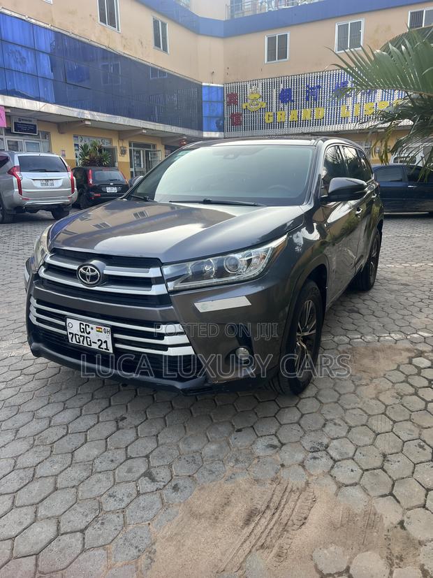 Toyota Highlander 2018 Gray