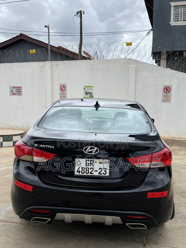 Hyundai Elantra SE 4dr Sedan (1.8L 4cyl 6A) 2014 Black