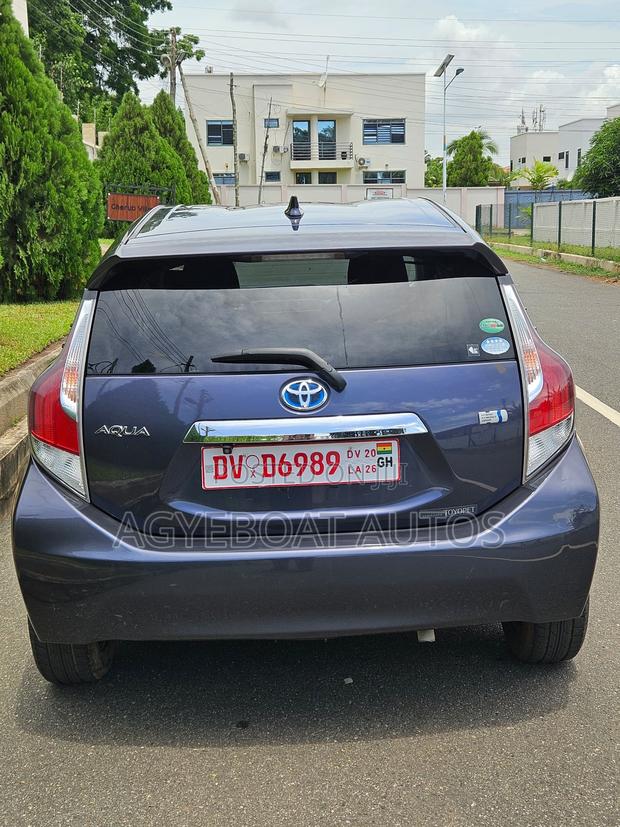 Toyota Aqua 2015 Blue