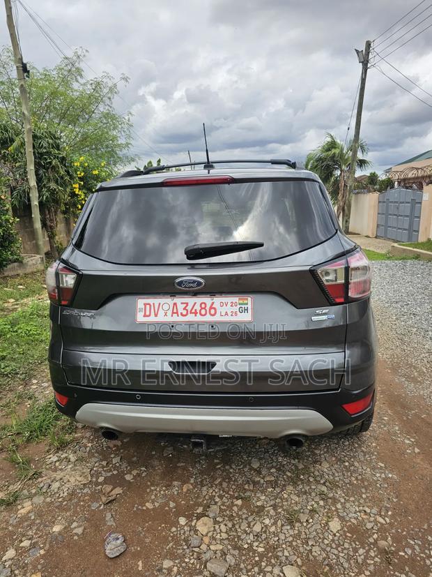 Ford Escape SE 4x4 2017 Gray