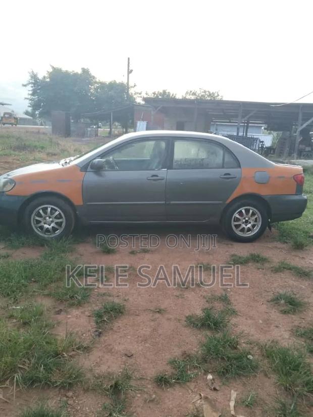 Toyota Corolla L 4-Speed Automatic 2013 Silver